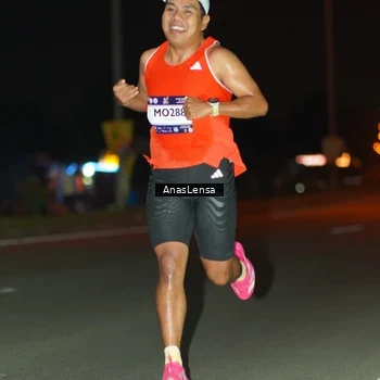Runner Photo 7629037
