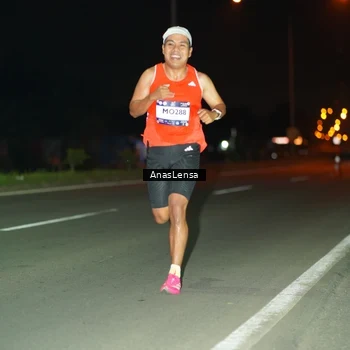 Runner Photo 7629041