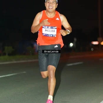 Runner Photo 7629042