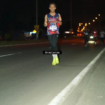Runner Photo 7629064