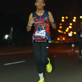 Runner Photo 7629065
