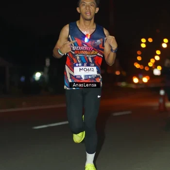 Runner Photo 7629068