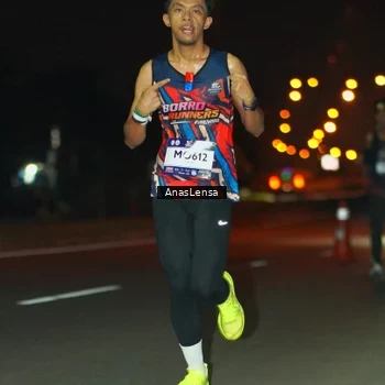 Runner Photo 7629070