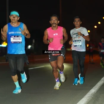 Runner Photo 7629077