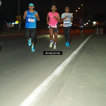 Runner Photo 7629080
