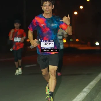 Runner Photo 7629093
