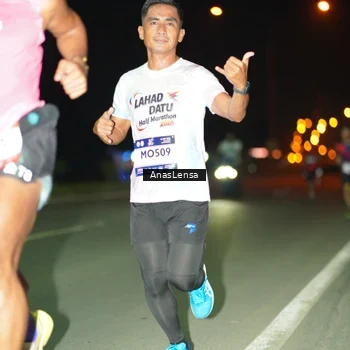 Runner Photo 7629094