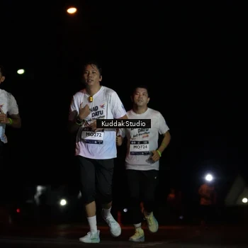 Runner Photo 7629212