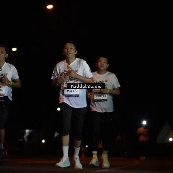 Runner Photo 7629215