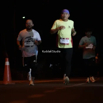 Runner Photo 7629250