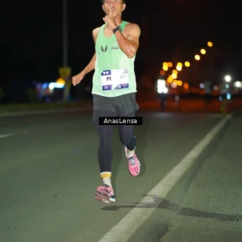 Runner Photo 7629253