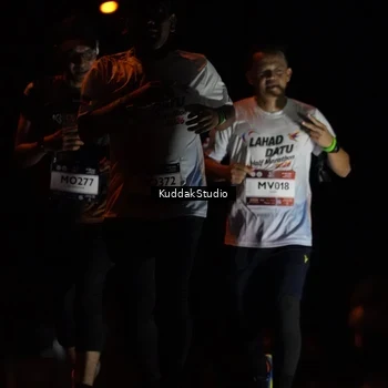Runner Photo 7629311