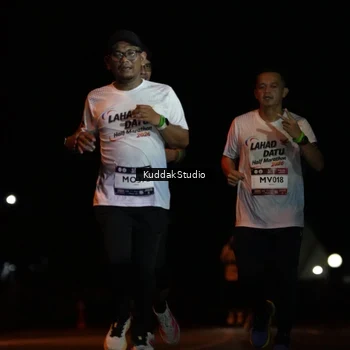 Runner Photo 7629330
