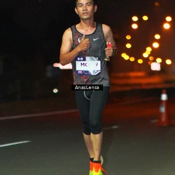Runner Photo 7629426