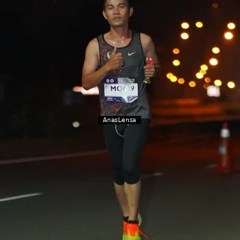 Runner Photo 7629428