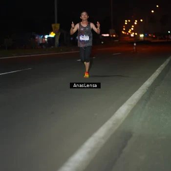 Runner Photo 7629436