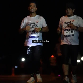Runner Photo 7629476