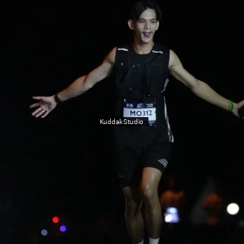 Runner Photo 7629525