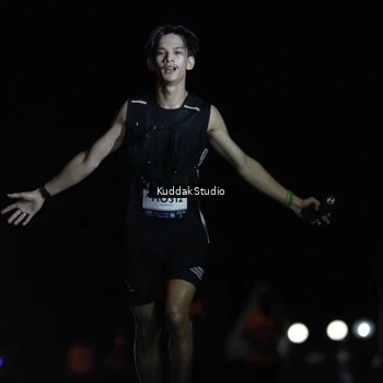 Runner Photo 7629533