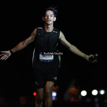 Runner Photo 7629534