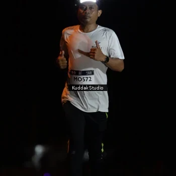 Runner Photo 7629553