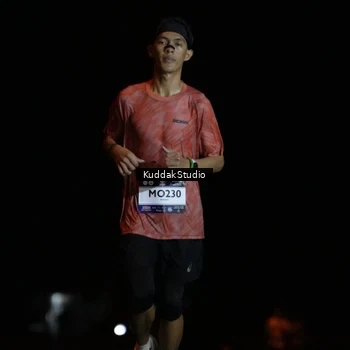 Runner Photo 7629644