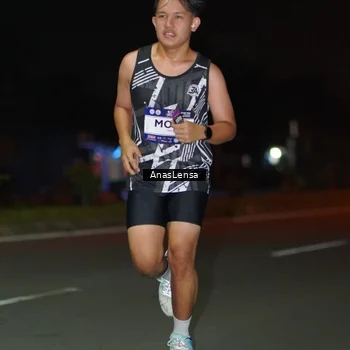 Runner Photo 7629651