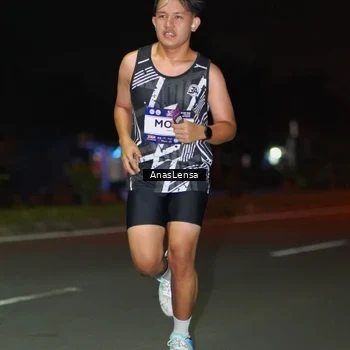 Runner Photo 7629657