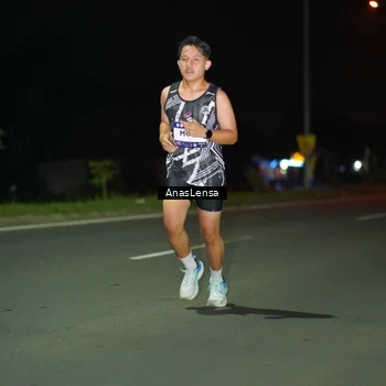 Runner Photo 7629663