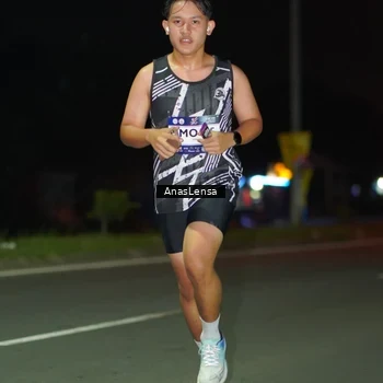 Runner Photo 7629671