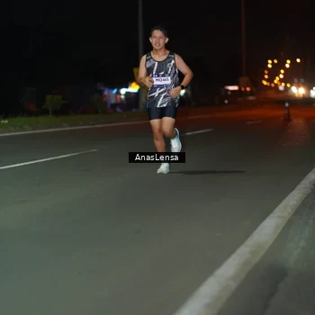 Runner Photo 7629725