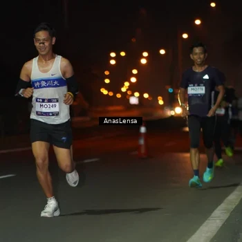 Runner Photo 7629738