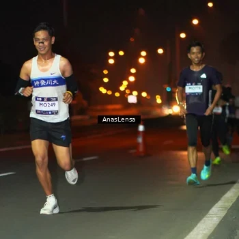 Runner Photo 7629743