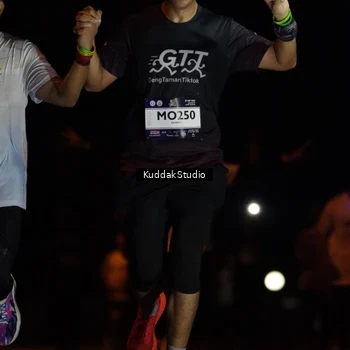 Runner Photo 7629781