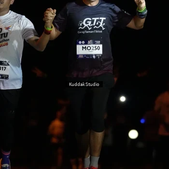 Runner Photo 7629785