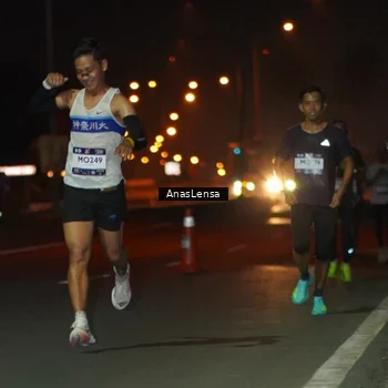 Runner Photo 7629803