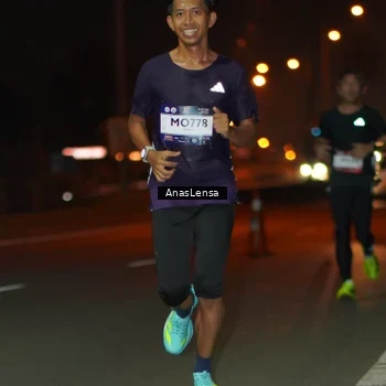 Runner Photo 7629826
