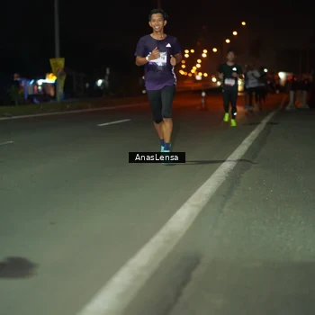 Runner Photo 7629837