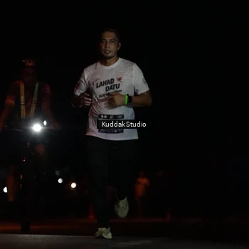 Runner Photo 7629843