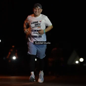 Runner Photo 7629861