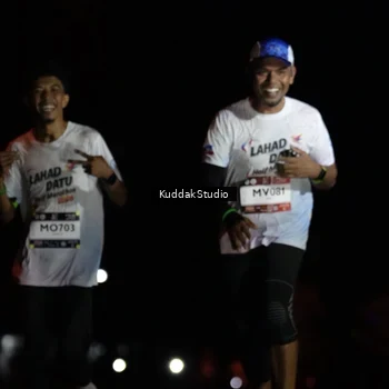 Runner Photo 7629872