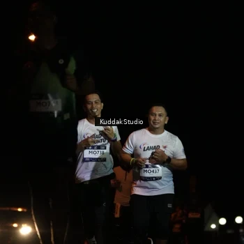 Runner Photo 7630002