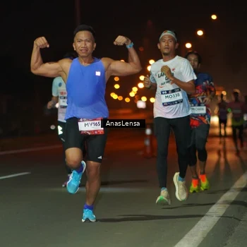 Runner Photo 7630007