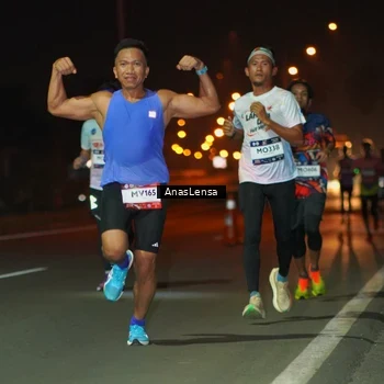 Runner Photo 7630008