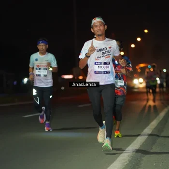 Runner Photo 7630018
