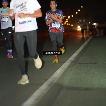 Runner Photo 7630075