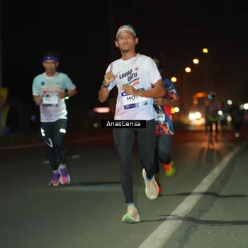 Runner Photo 7630080