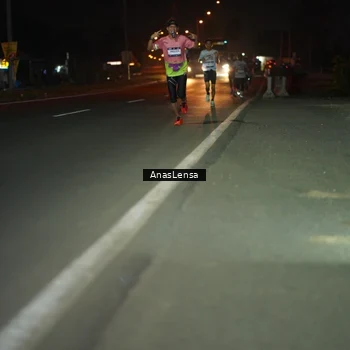 Runner Photo 7630137