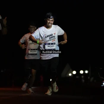 Runner Photo 7630272