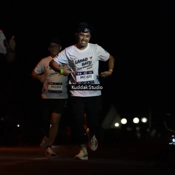 Runner Photo 7630276